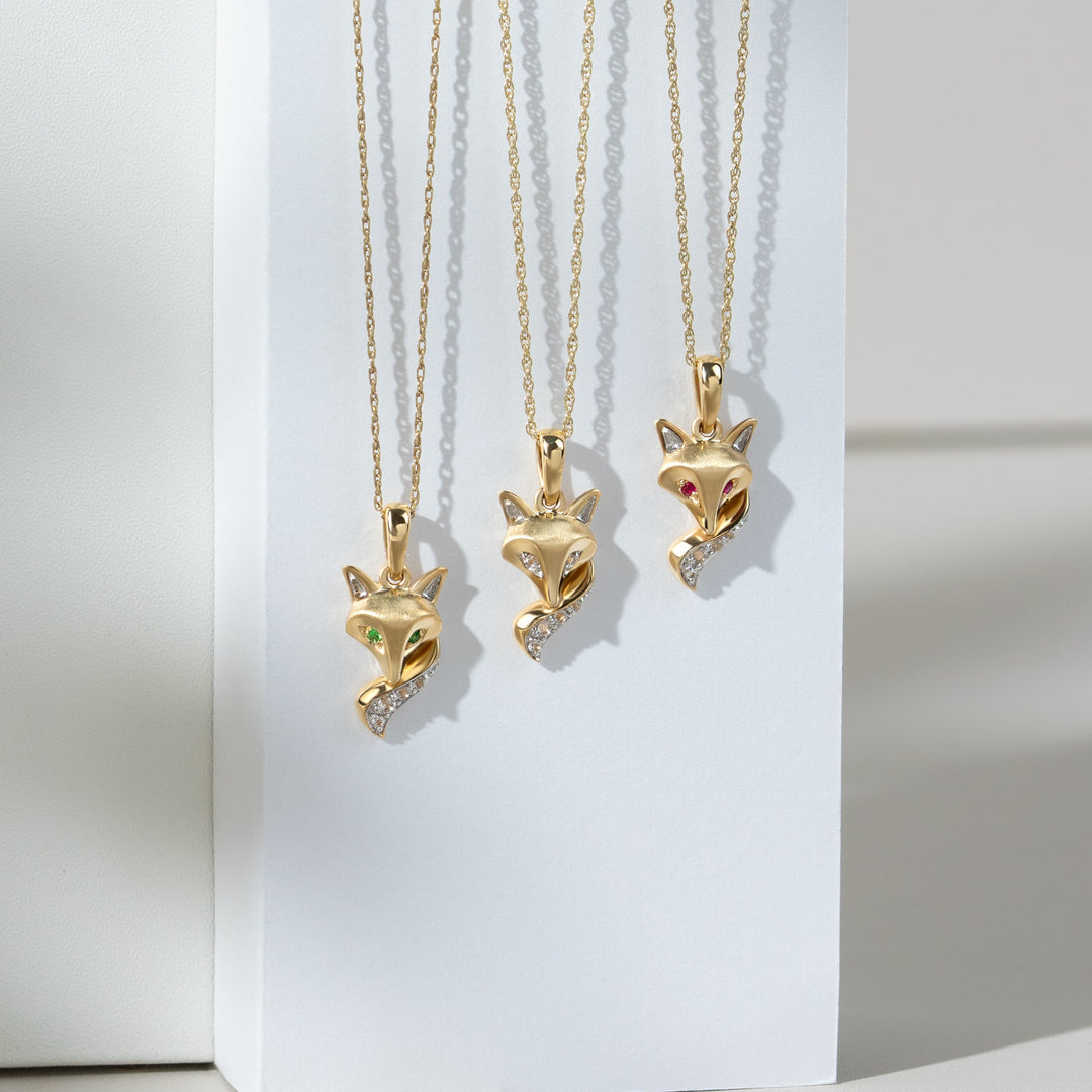 Gardenia Rubin & weißer Saphir-Fuchs-Anhänger aus 9 Karat Gold