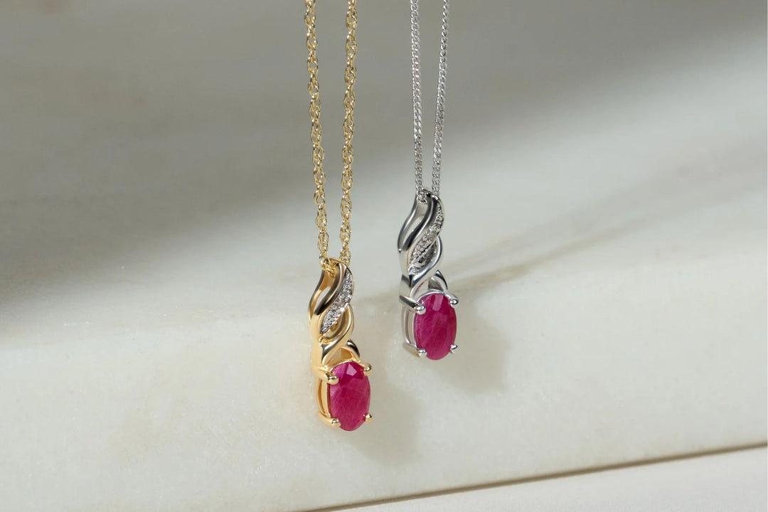 How do you choose a ruby ring in gold or silver?