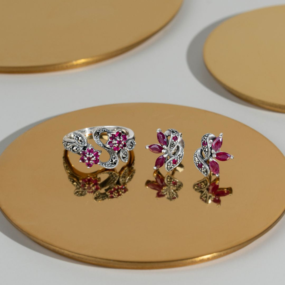 Runder Rubin- & Markasit-Blumenring im Jugendstil aus Sterlingsilber