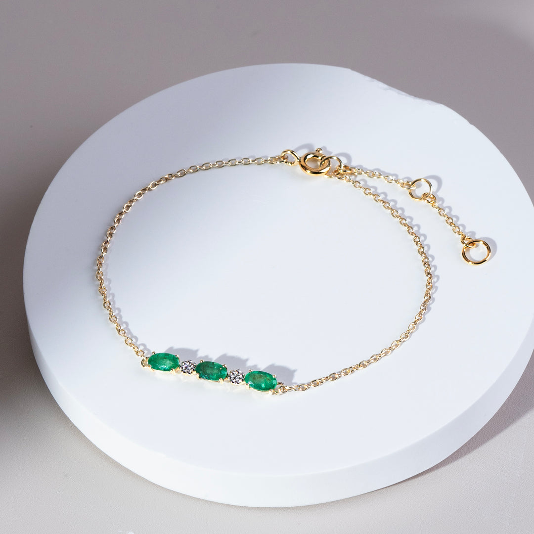 Ovales Rubin-Diamant-Armband im klassischen Stil aus 9 Karat Gelbgold