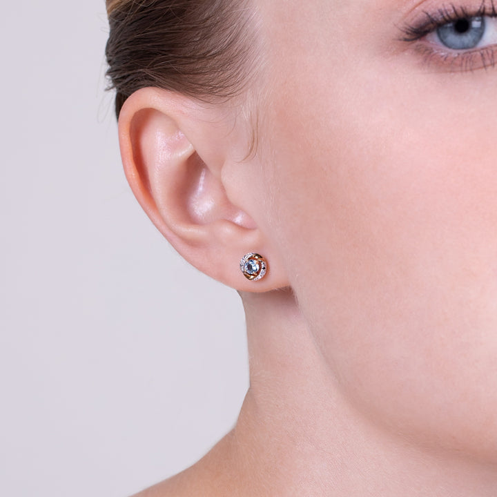 Klassische Halo Diamond Swirl Ear Jacket Ohrringe in 9 Karat Gelbgold