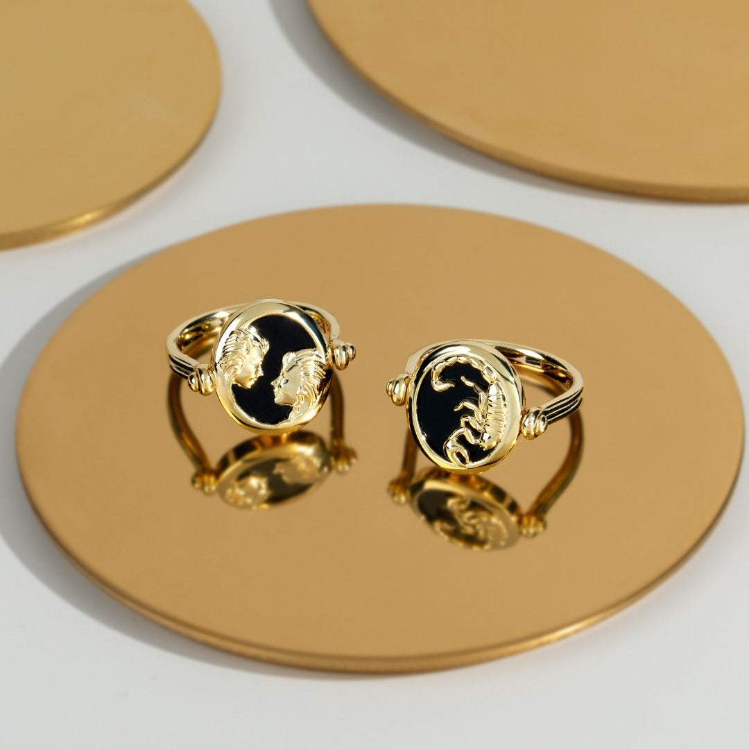 Zodiac Black Onyx Gemini Flip Ring aus 18 Karat vergoldetem Silber