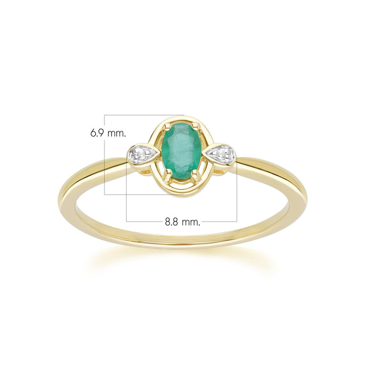 Klassischer ovaler Smaragd- und Diamantring aus 9 Karat Gelbgold