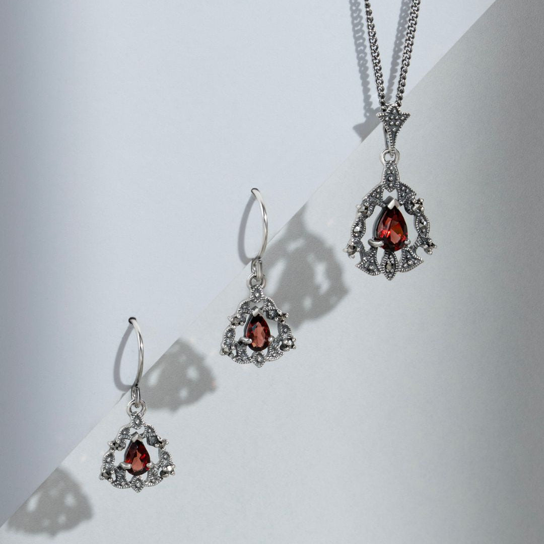 Birnen-Granat & Markasit-Girlande Halo-Ohrhänger & Anhänger im Jugendstil-Set in Silber