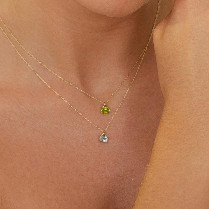 Classic Oval Aquamarine Pendant Necklace in 9ct Yellow Gold 7x5mm