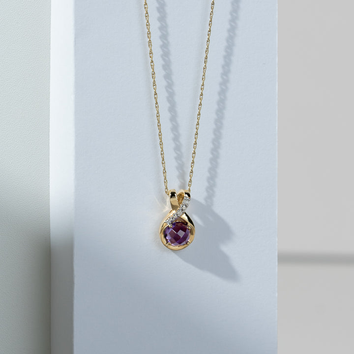Klassischer Amethyst Checkerboard &amp; Diamond Bale Anhänger in 9 Karat Gold