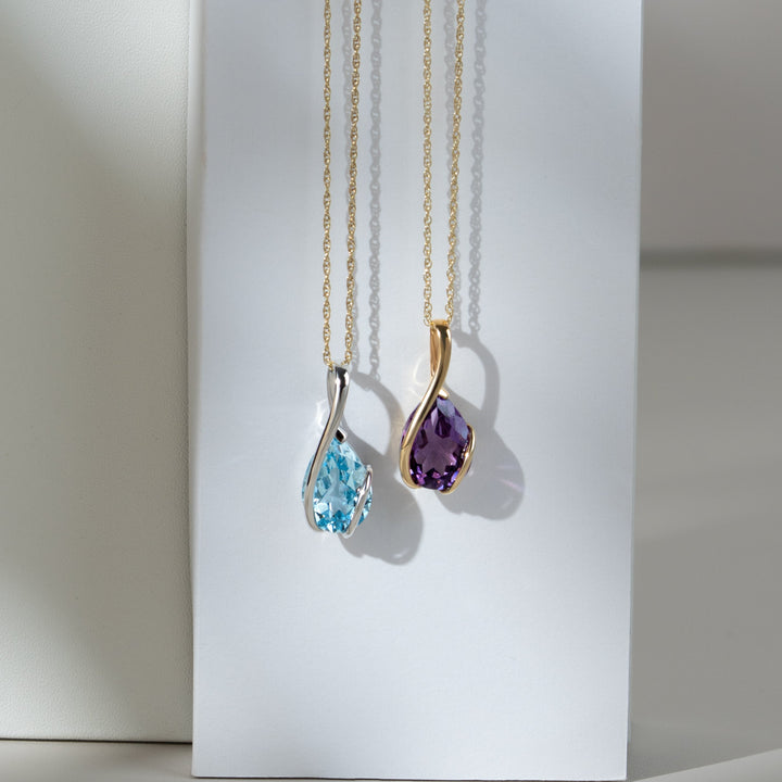 Klassischer Birnen-Amethyst-Anhänger in 9 Karat Gelbgold