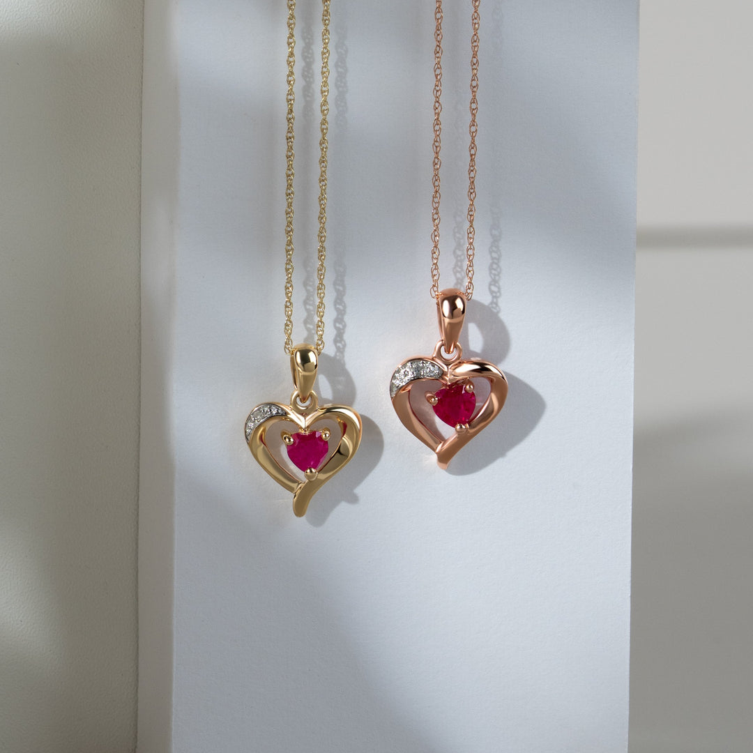 Klassischer Heart Ruby & Diamond Love Heart Anhänger in 9 Karat Roségold