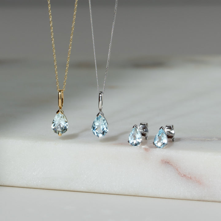 Klassischer Birnen-Aquamarin-Anhänger in 9 Karat Weißgold