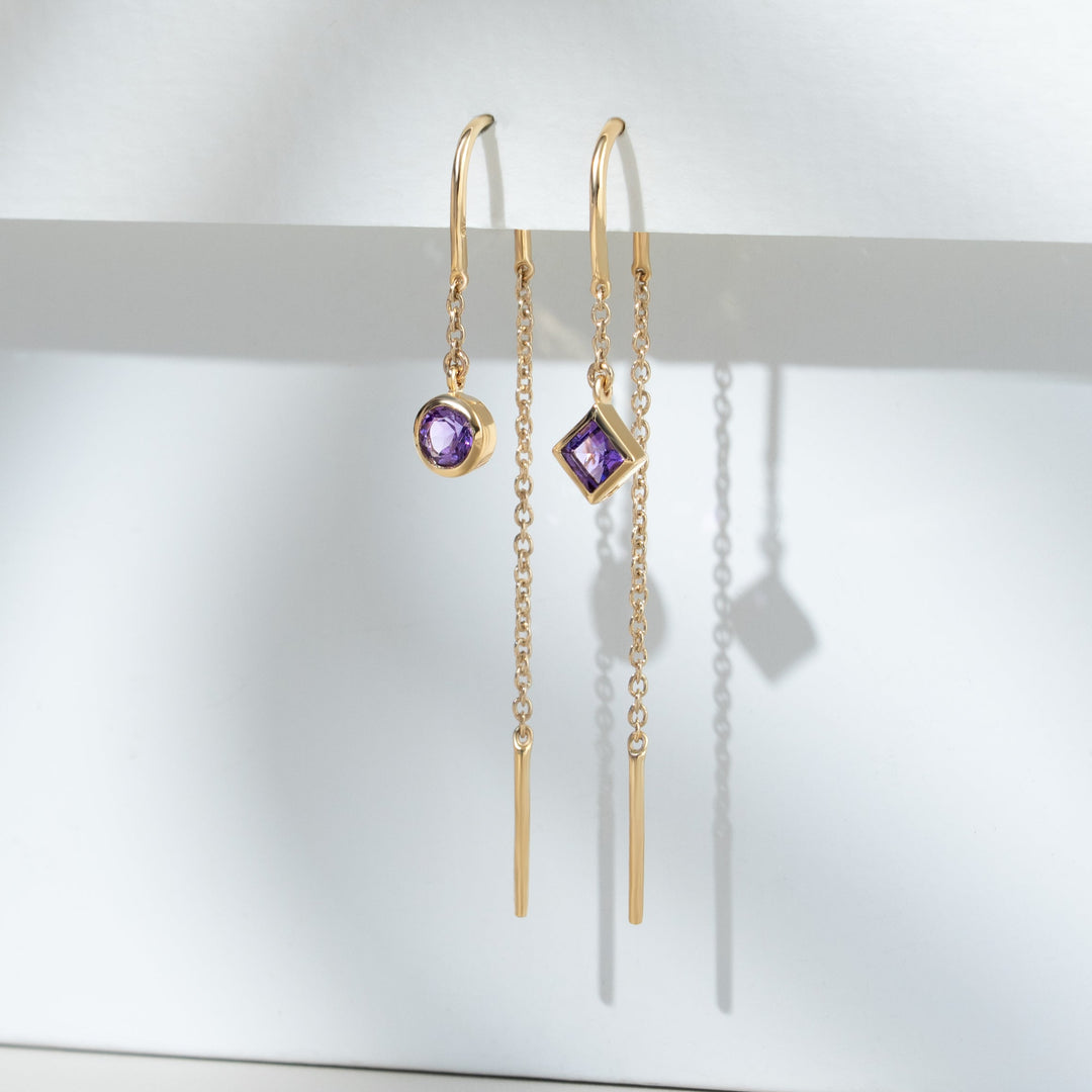 Micro Statement Amethyst Threader Ohrringe in 9 Karat Gelbgold