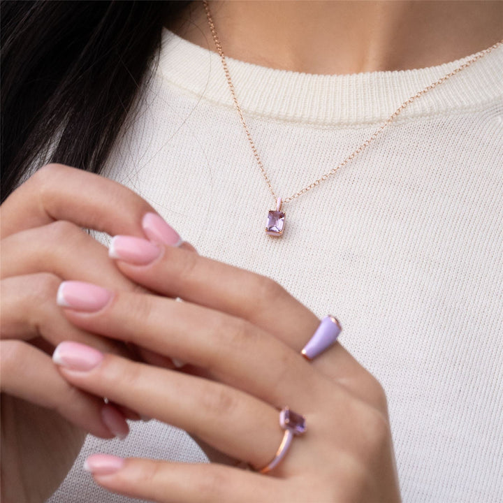 Siberian Waltz – Halskette mit violettem Emaille- und achteckigem Amethyst-Anhänger aus Roségold-Vermeil