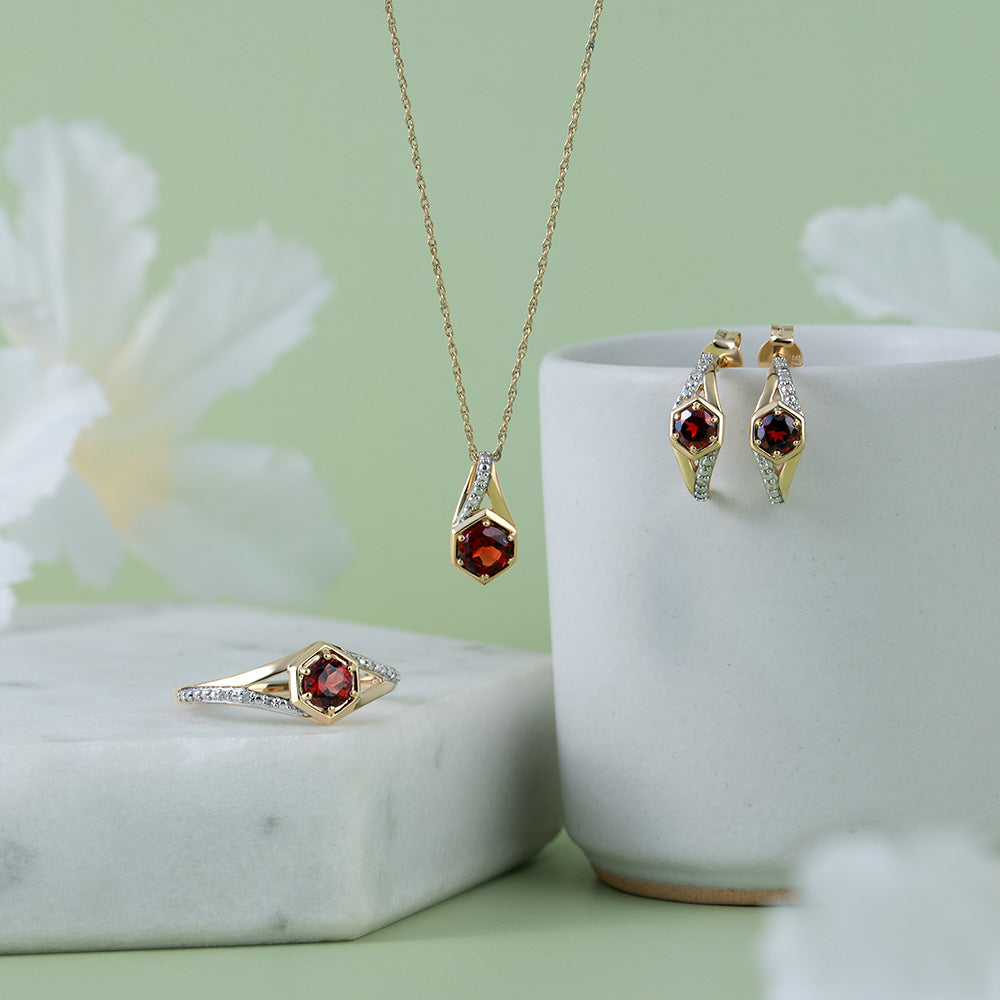 Geometric Hexagon with Prong set Round Garnet and Diamond Ring in 9ct Yellow Gold