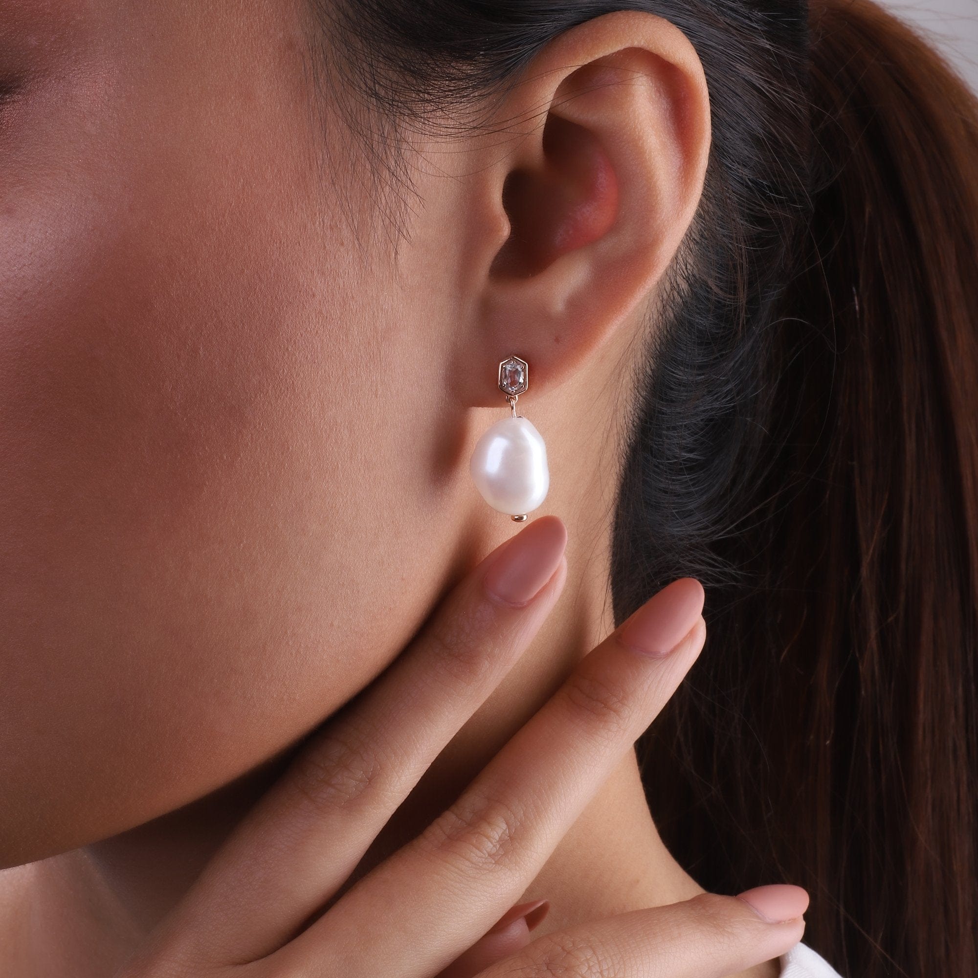 270E030510925 Modern Baroque Pearl & White Topaz Drop Earrings in Rose Gold Plated Silver 2